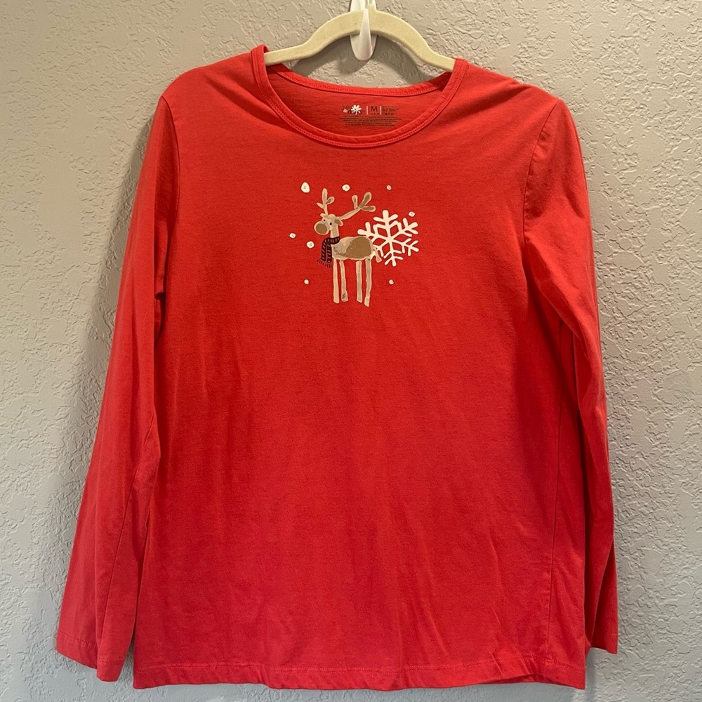 Reindeer Winter Red Long Sleeve Tee Size Medium